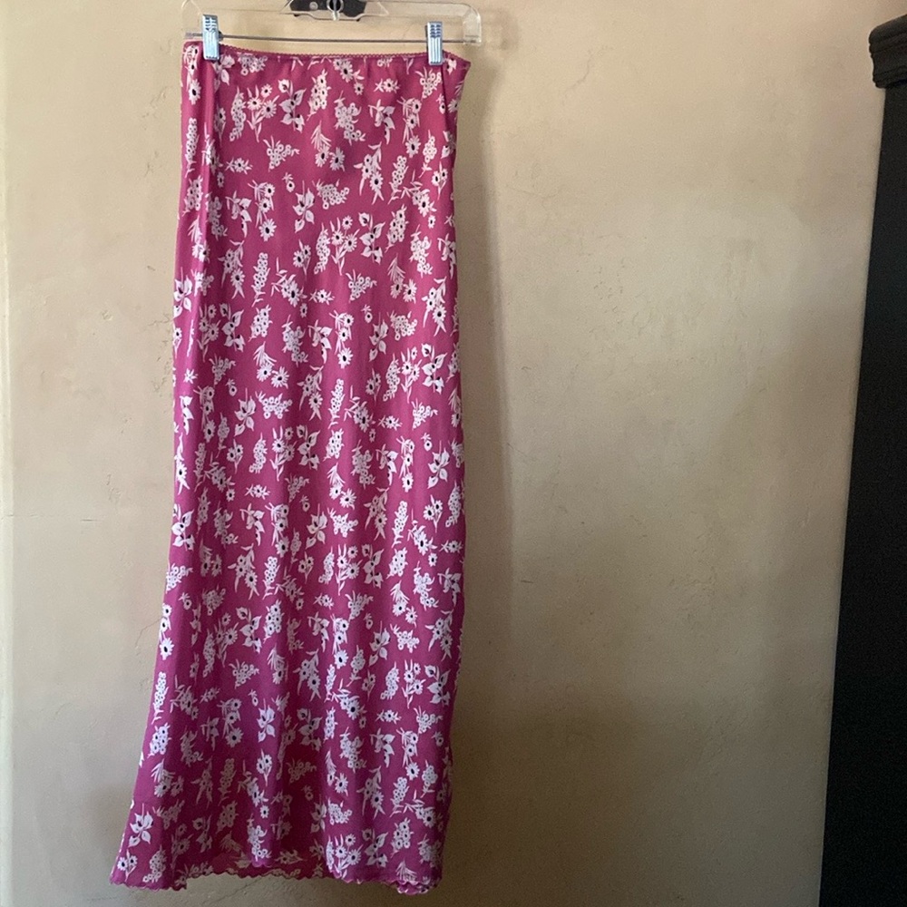 NWT 2 (M) The Great Seabank 100% Silk Pull On Skirt Aubergine Field Pink Print